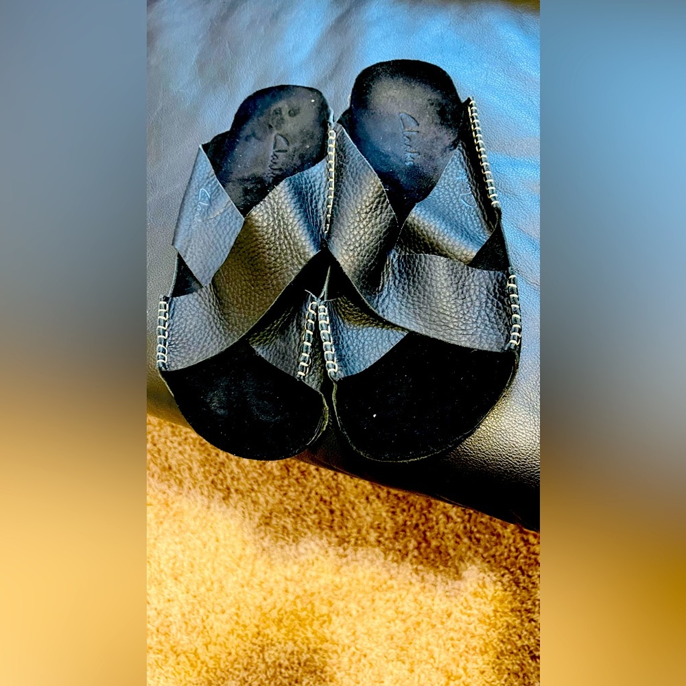 Casual leather slippers